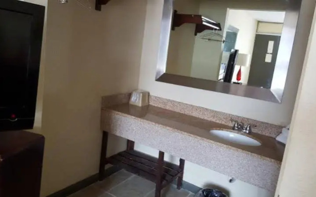 Rodeway Inn North Florence