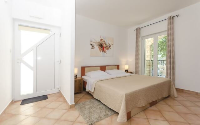 Apartments Amalija