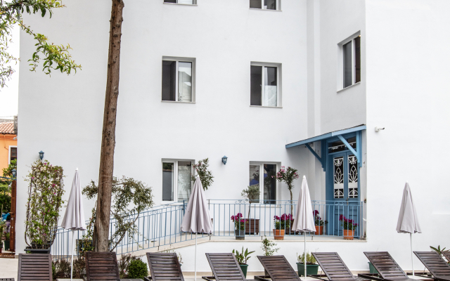 Eliada Hotel