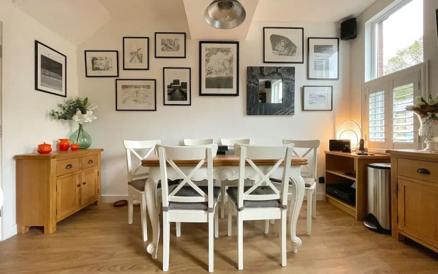 Lovely Comfortable 3BR Property