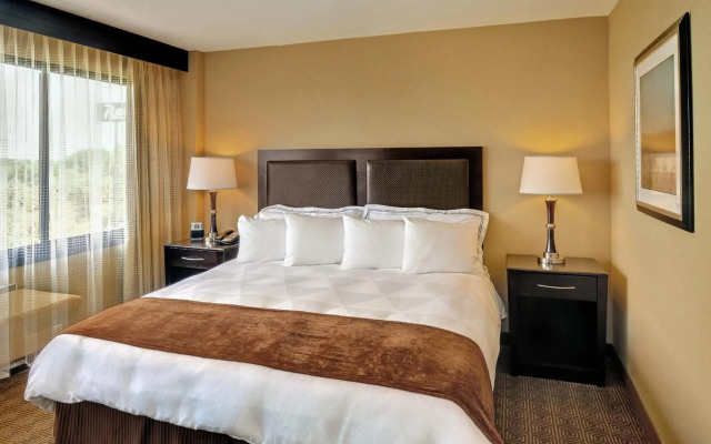 Radisson Hotel Freehold