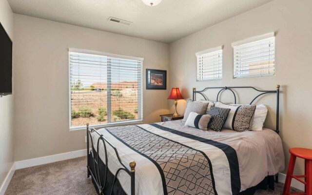 The Suite Escape By Redawning