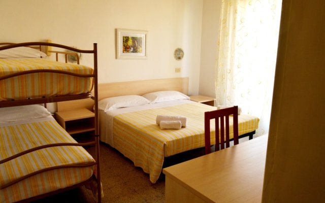 New Hotel Cirene Triple Room for 3 People Comfort With Breakfast