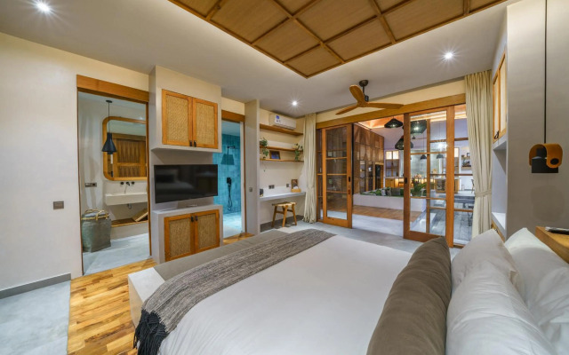 Villa Mango 3 - Amazing 4-bdr Villa in Berawa ! PERFECT LOCATION !