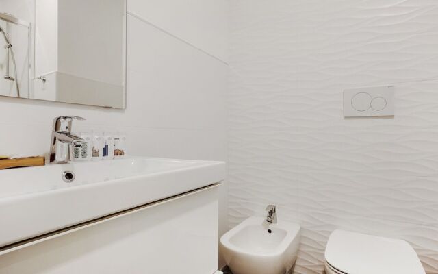 Mi-brgz1c1 Bergonzoli Place - Bilo B - Nina