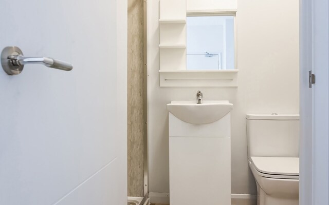 OYO Studiotel GY - Modern Hotel Apartments