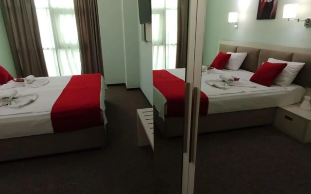 Green Tower Hotel
