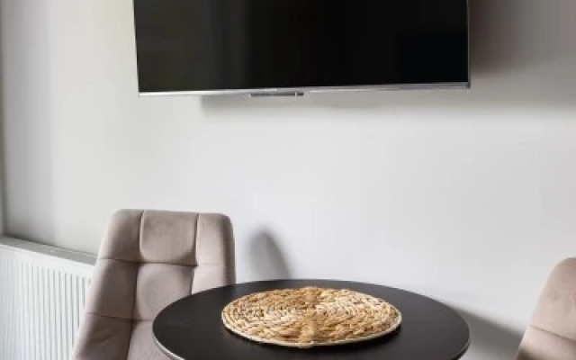 Посутки на Тургенева 14