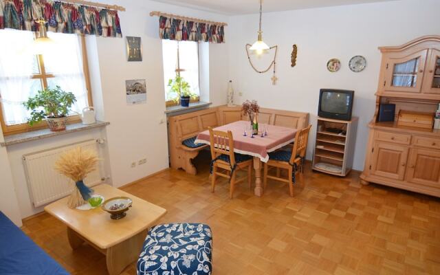 Lively Apartment With Sauna in Schonsee