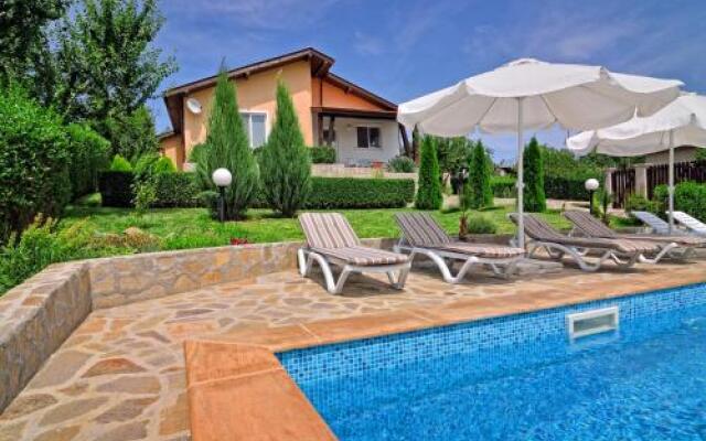 Villa Knox