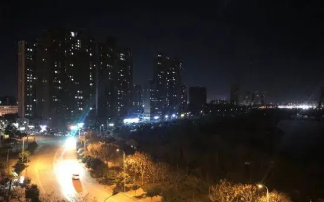 Tong Tong Hotel Chain (Dengzhou Hotel)