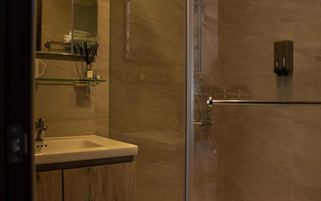 See Hualien Homestay Jian