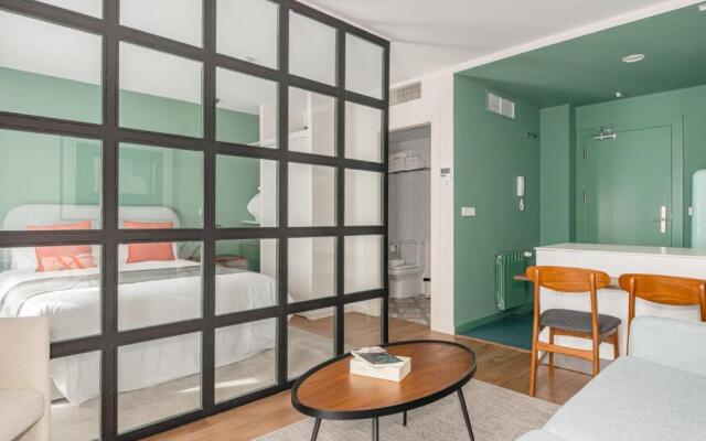 Home Art Apartments Salamanca