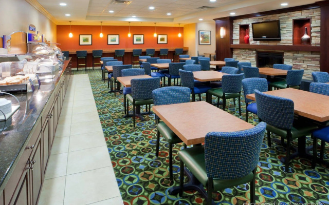 Holiday Inn Express Washington DC SW - Springfield by IHG