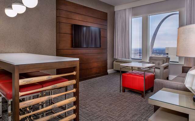 Hilton St. Louis at the Ballpark