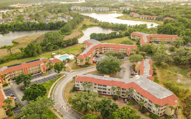 Parc Corniche Condominium Suite Hotel