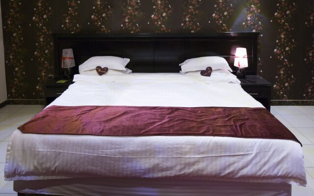 Golden Park Hotel