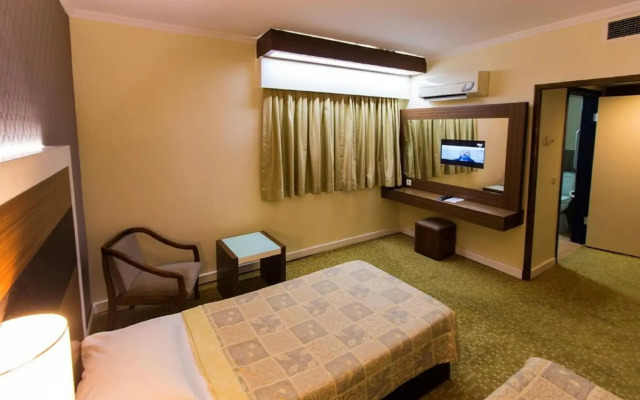 Derici Hotel