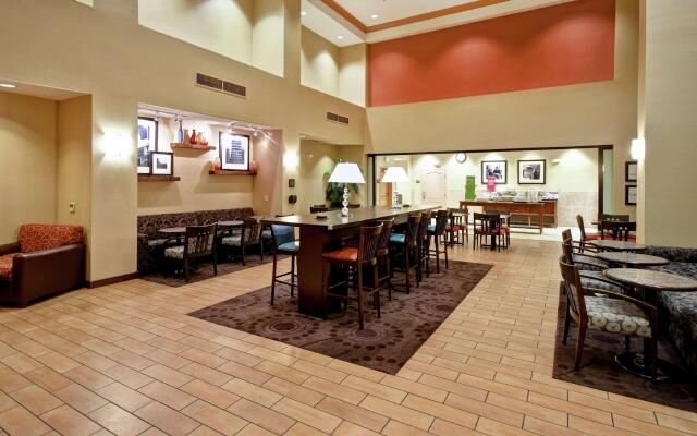 Hampton Inn & Suites Folsom