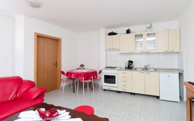 Apartment Besima
