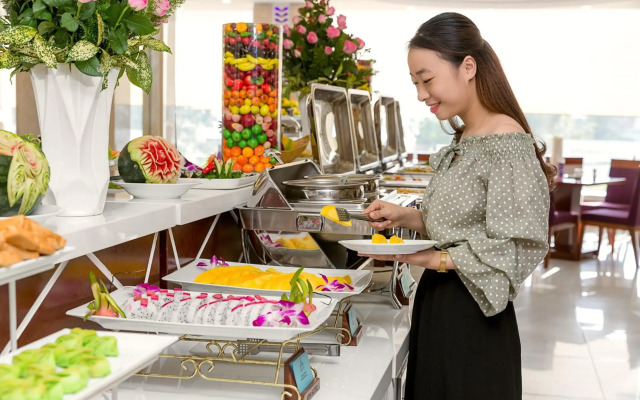 Alani Sea View Hotel