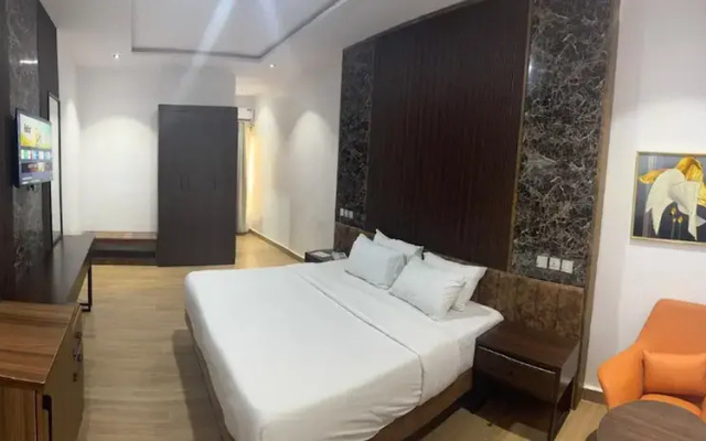 Bottega Apartment & Suites