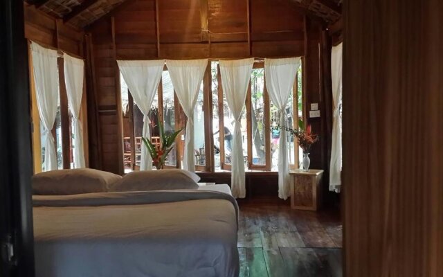 Lazy Hut