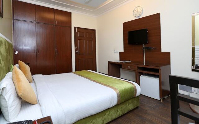 OYO 9300 Hotel Sufyan