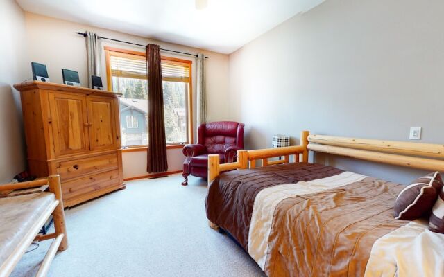 Snowcreek #991 3 Bedroom Condo