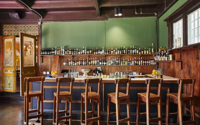 Apple Tree Inn