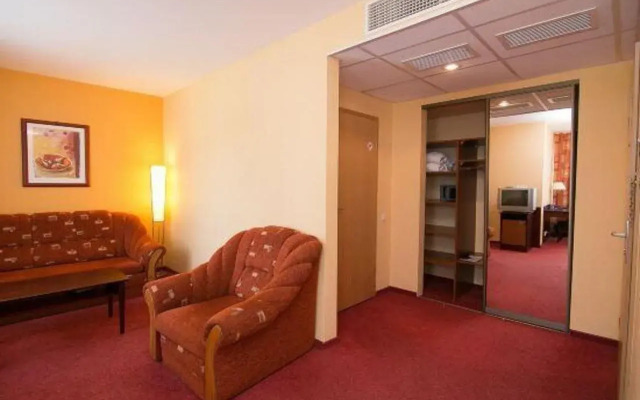 Good Stay Eiropa Hotel