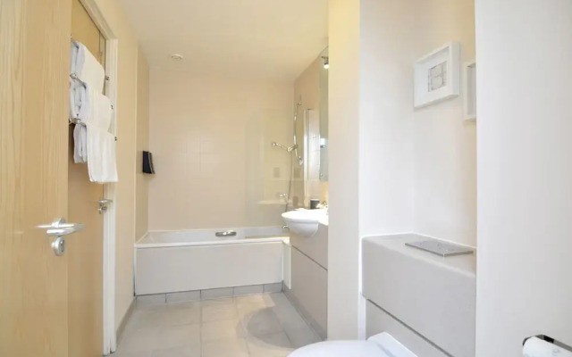 Brightleap Apartments - Silbury View