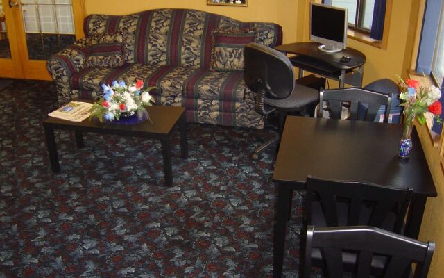 Wakota Inn and Suites