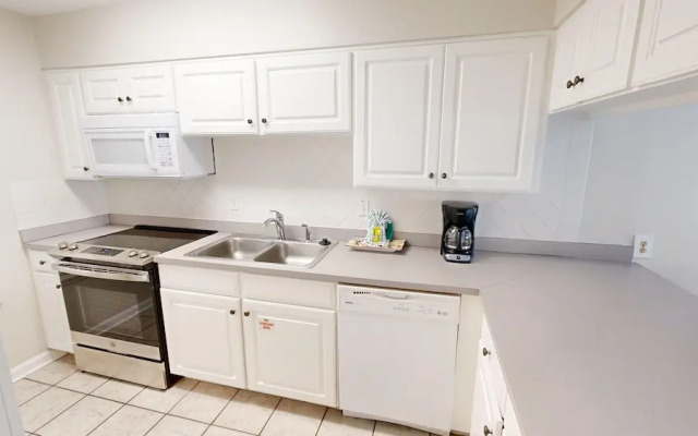 Poolside S 101 2 Bedroom Condo by RedAwning