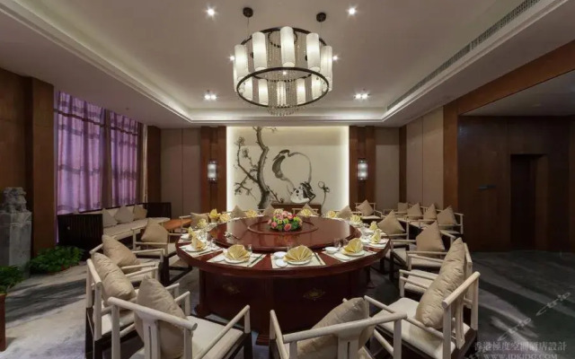 Weishui Holiday Inn