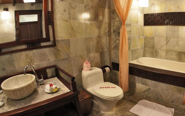 Vinh Hung Heritage Hotel