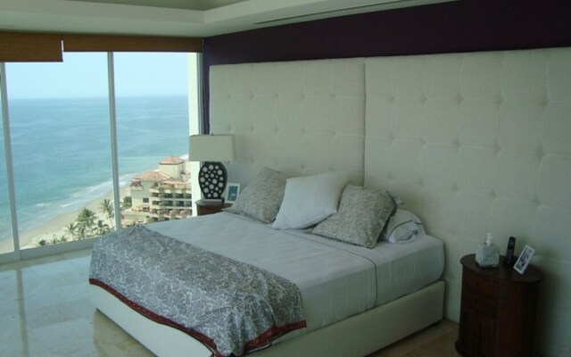 Unlimited Luxury ZAMORA Condo