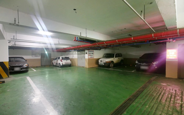 Yongjeon Time Terminal Hotel 2nd Branch by Aank