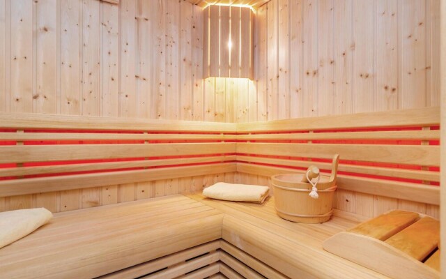 Beautiful Home in Malinska with Hot Tub, 3 Bedrooms & Sauna