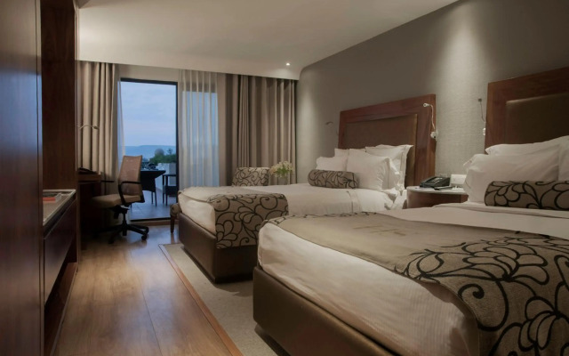 HS HOTSSON Hotel Leon