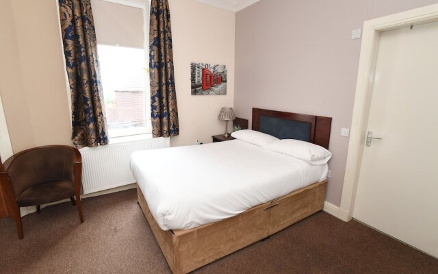 Rooms at the Royal