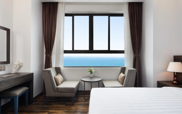 La Casa Hotel Nha Trang – Guest Rooms – Nha Trang