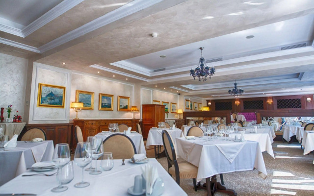 Grand Hotel Sofianu