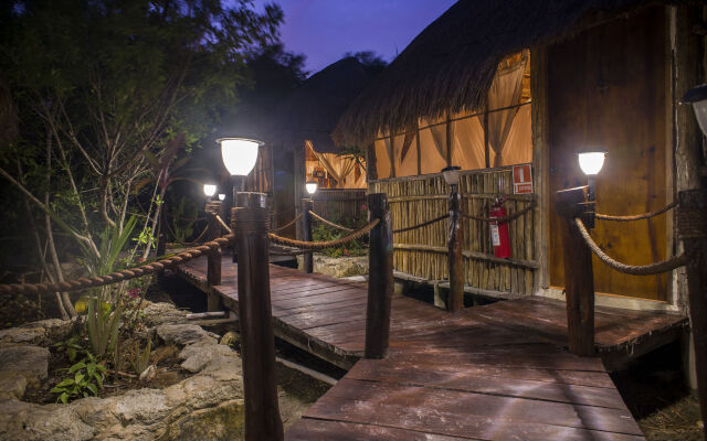 Maya Cabanas & Cenote Tulum