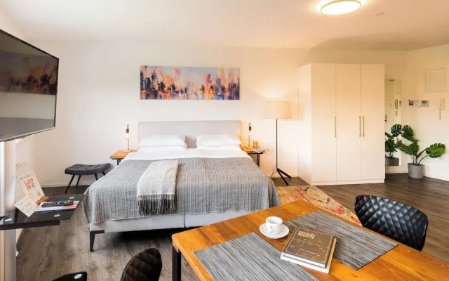 URBAN ISLAND - Riverside Apartments