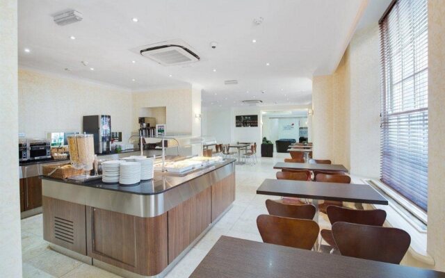 Queens Park Hotel
