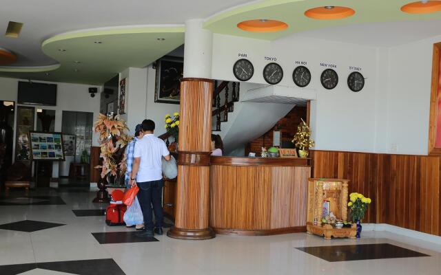 Thanh Long Hotel