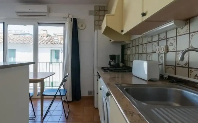 Family flat with parking near beach