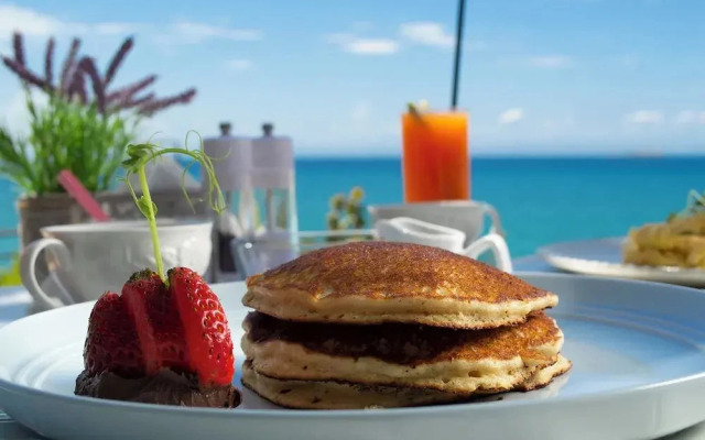 Flamingo Beach Hotel