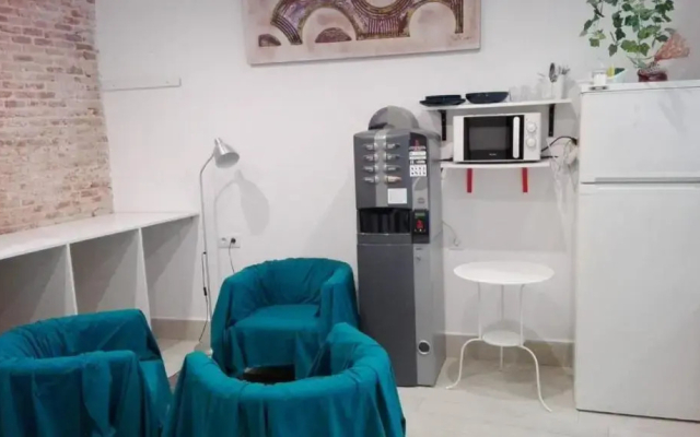 Grupo Rh - Hostel